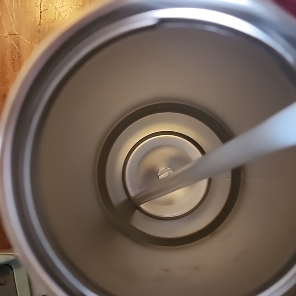 🍶Gently Used Silver/Shale Chrome Tumbler (30oz) - Picture 4 of 4